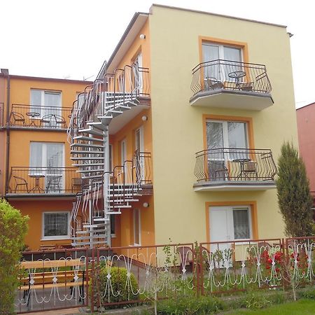 Noclegi U Krystyny Rewal Extérieur photo